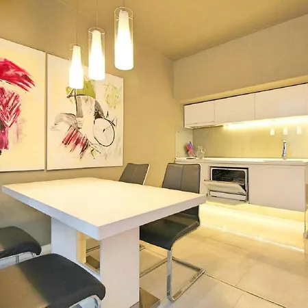 Sea Garden Premium Penthouse Apartament